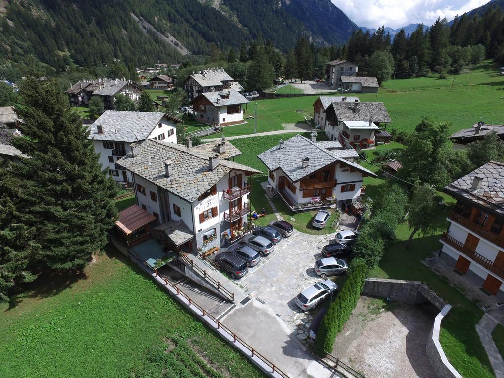 Residence Delapierre Gressoney-Saint-Jean Buitenkant foto