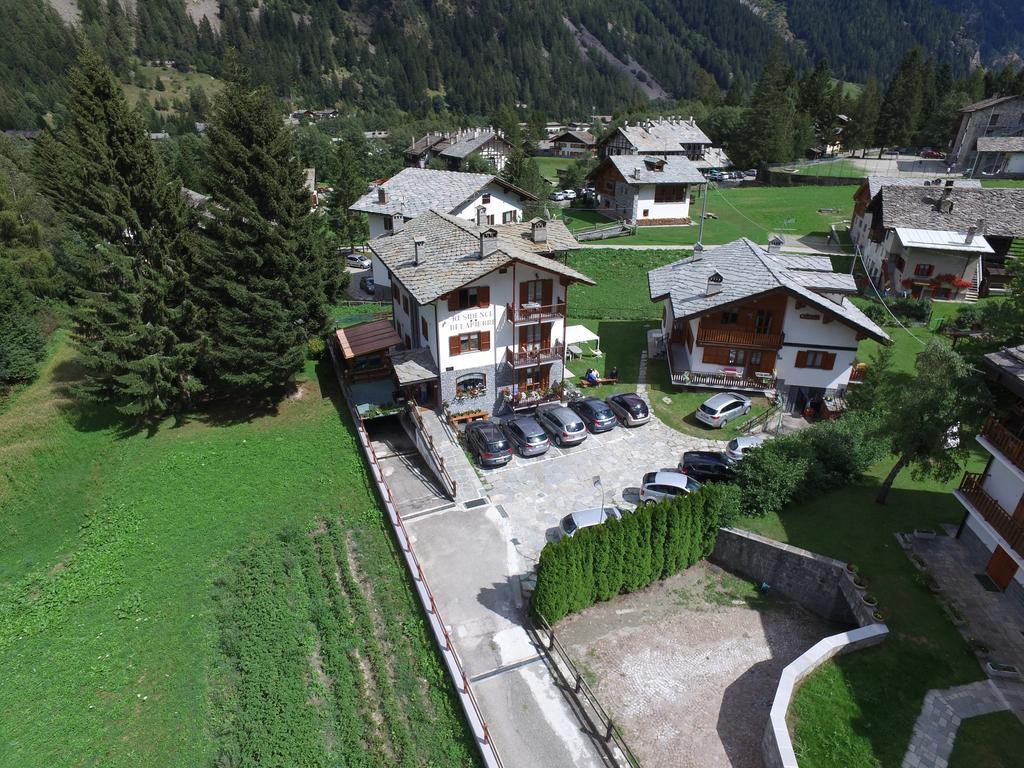 Residence Delapierre Gressoney-Saint-Jean Buitenkant foto